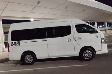 Transportation Playa DE l Carmen to Cancun Airport from 1 to 8 Travelers