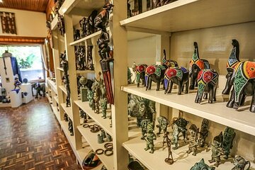 Nairobi Arts and Craft Shopping Tour With Lunch Carnivore