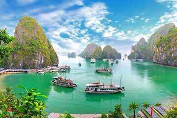 Halong Bay in Elegance with 2 Days 5 Star Cruise from Hanoi